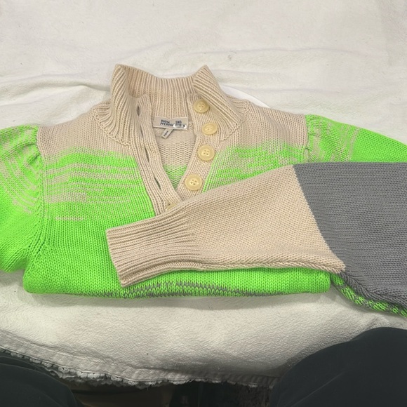 baum und pferdgarten Sweaters - BAUM UND PFERDGARTEN Caroleen neon green/multi cropped sweater size:XS